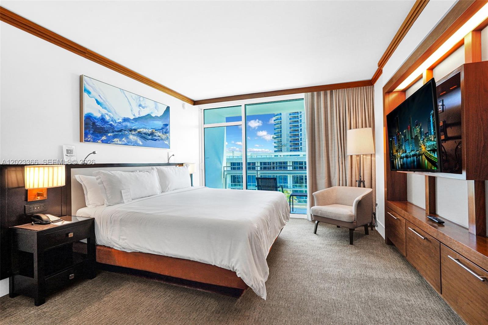 6801 Collins Ave #611 (Door 610), Miami Beach FL 33141