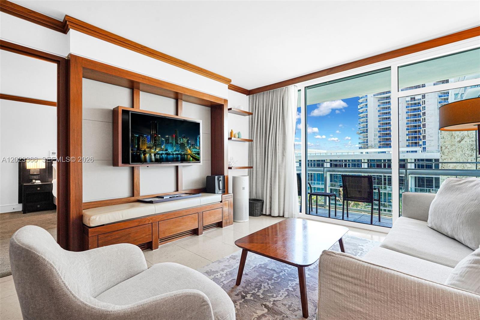 6801 Collins Ave #611 (Door 610), Miami Beach FL 33141