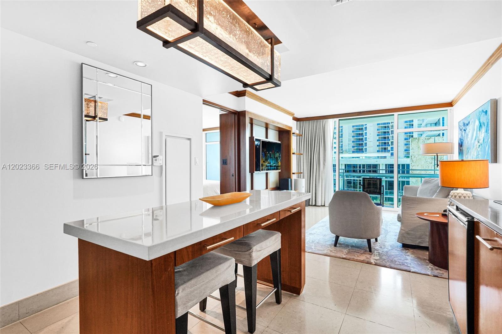6801 Collins Ave #611 (Door 610), Miami Beach FL 33141