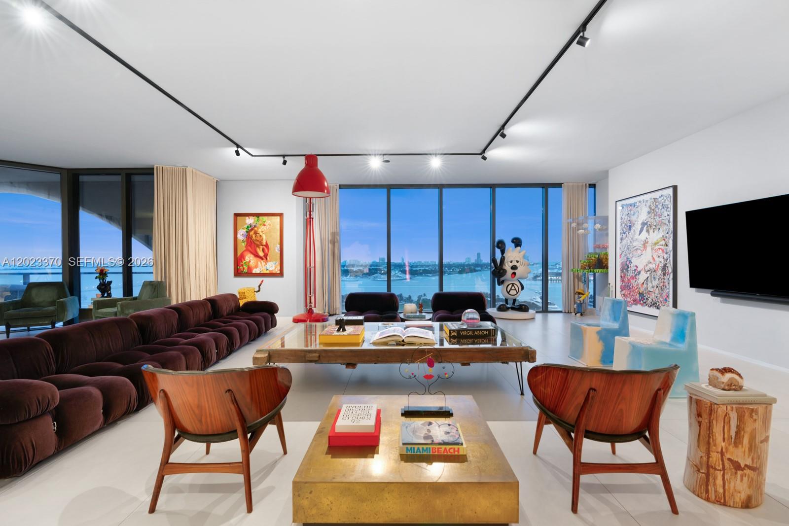 1000 Biscayne Blvd #1702, Miami FL 33132