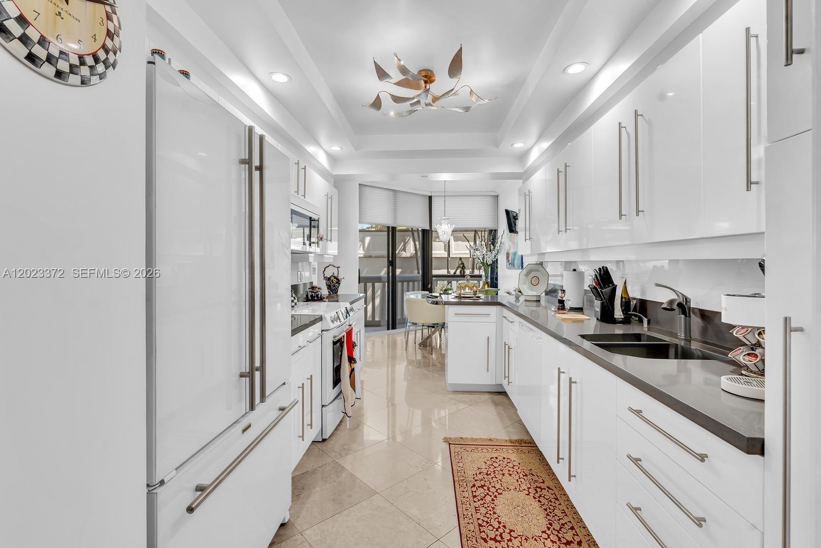 2000 Island Blvd #305, Aventura FL 33160