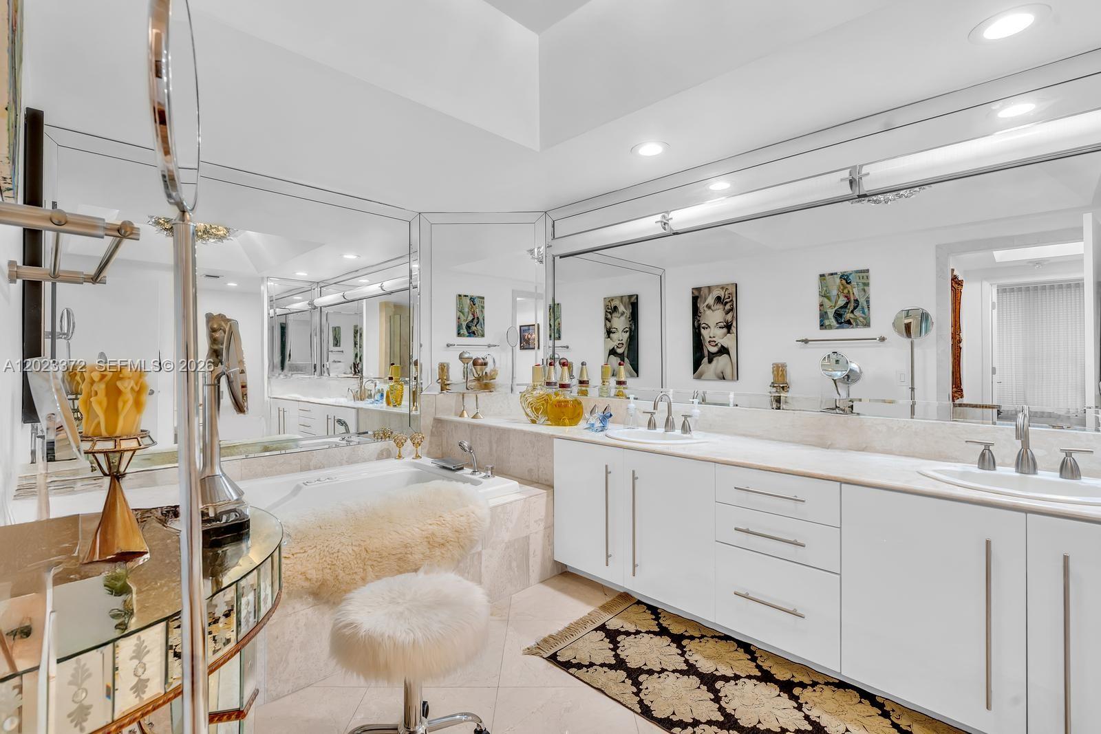 2000 Island Blvd #305, Aventura FL 33160