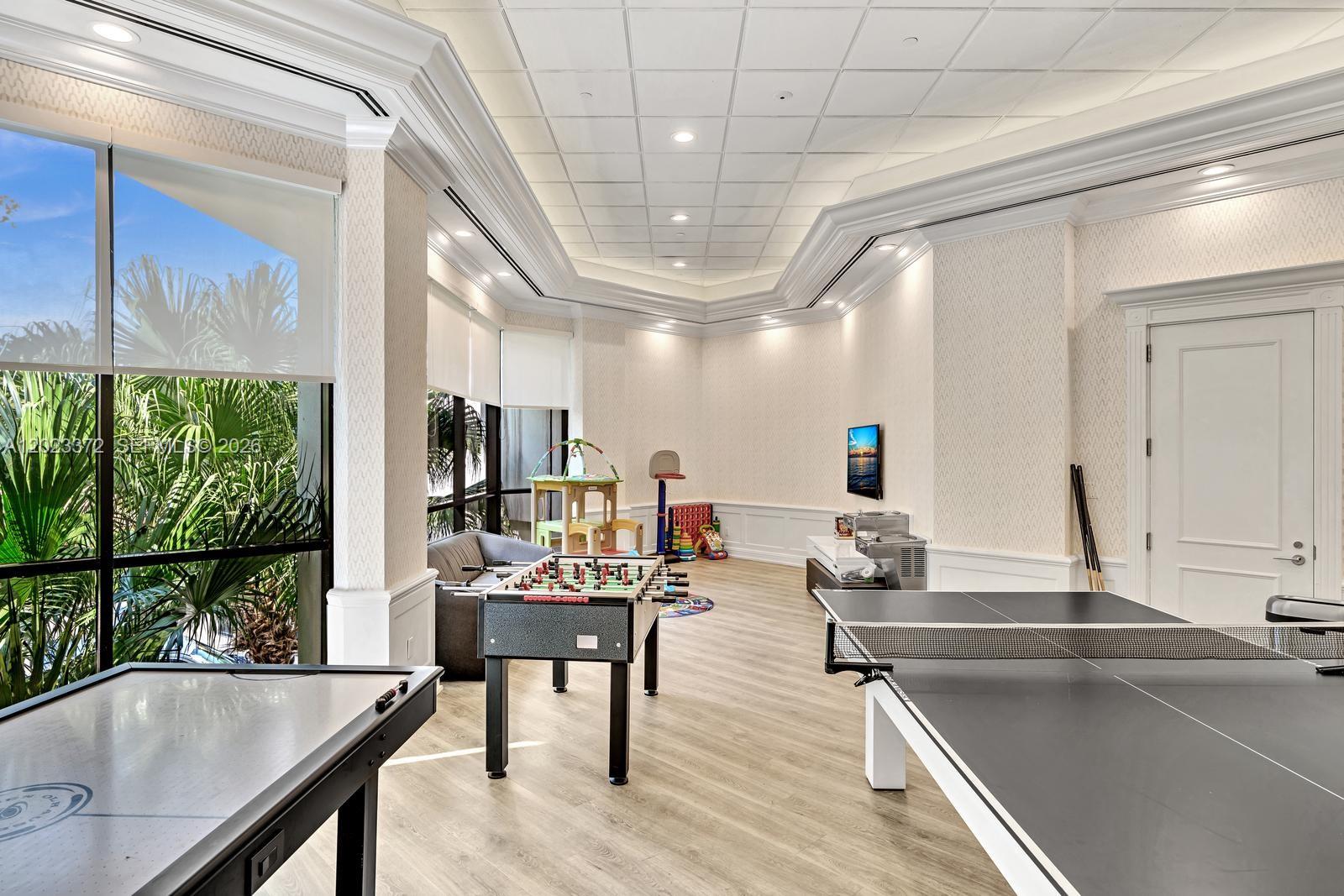 2000 Island Blvd #305, Aventura FL 33160