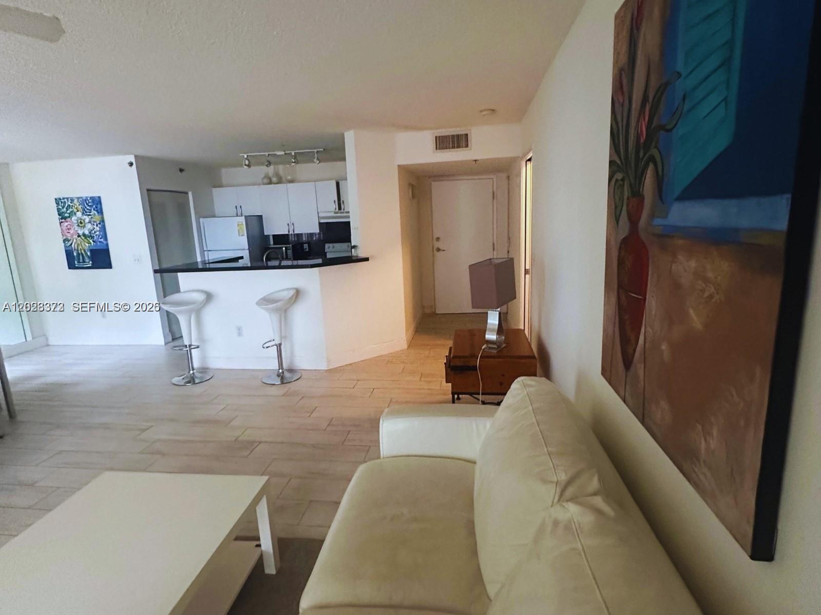 19555 E Country Club Dr #8206, Aventura FL 33180