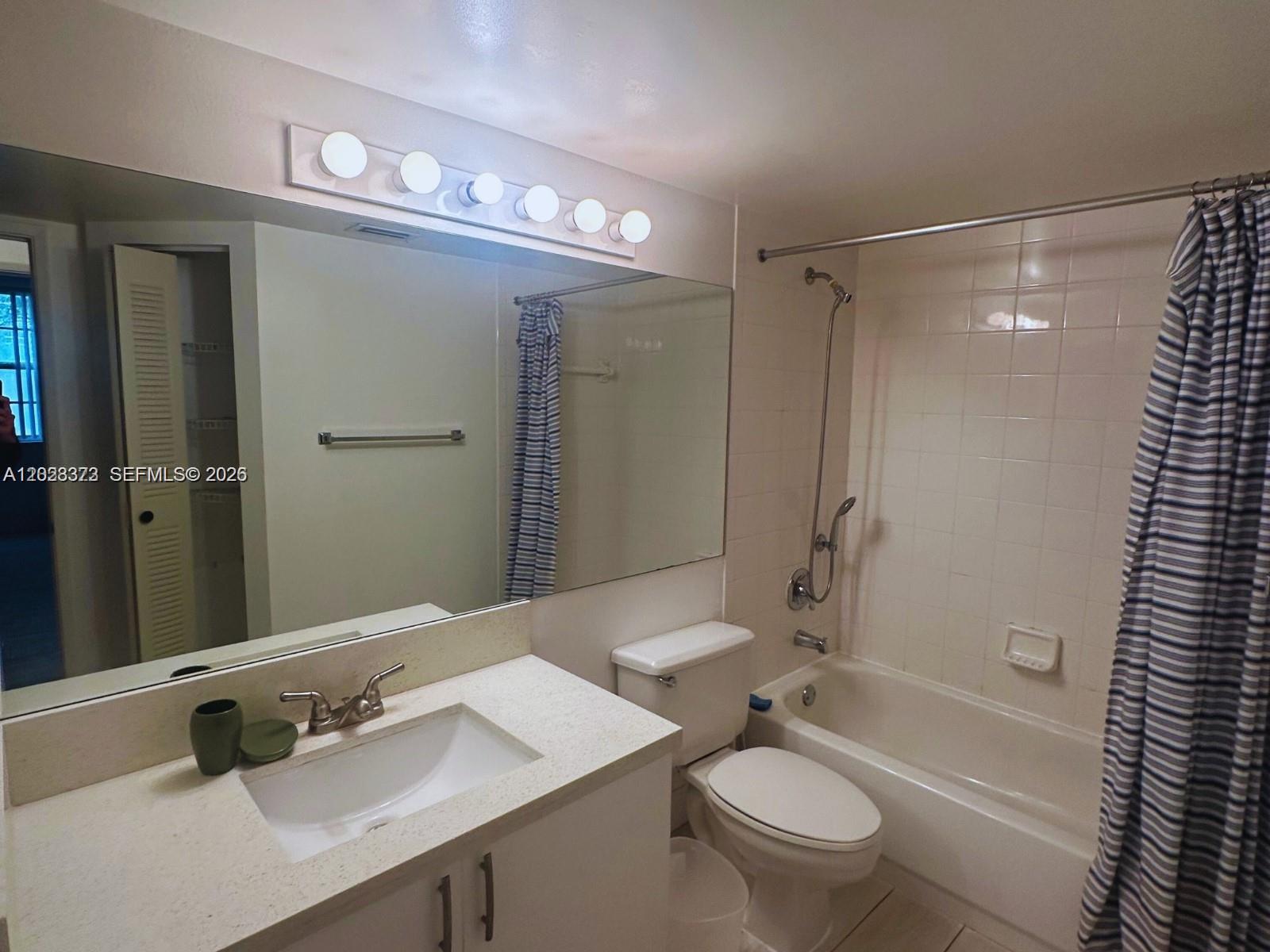 19555 E Country Club Dr #8206, Aventura FL 33180