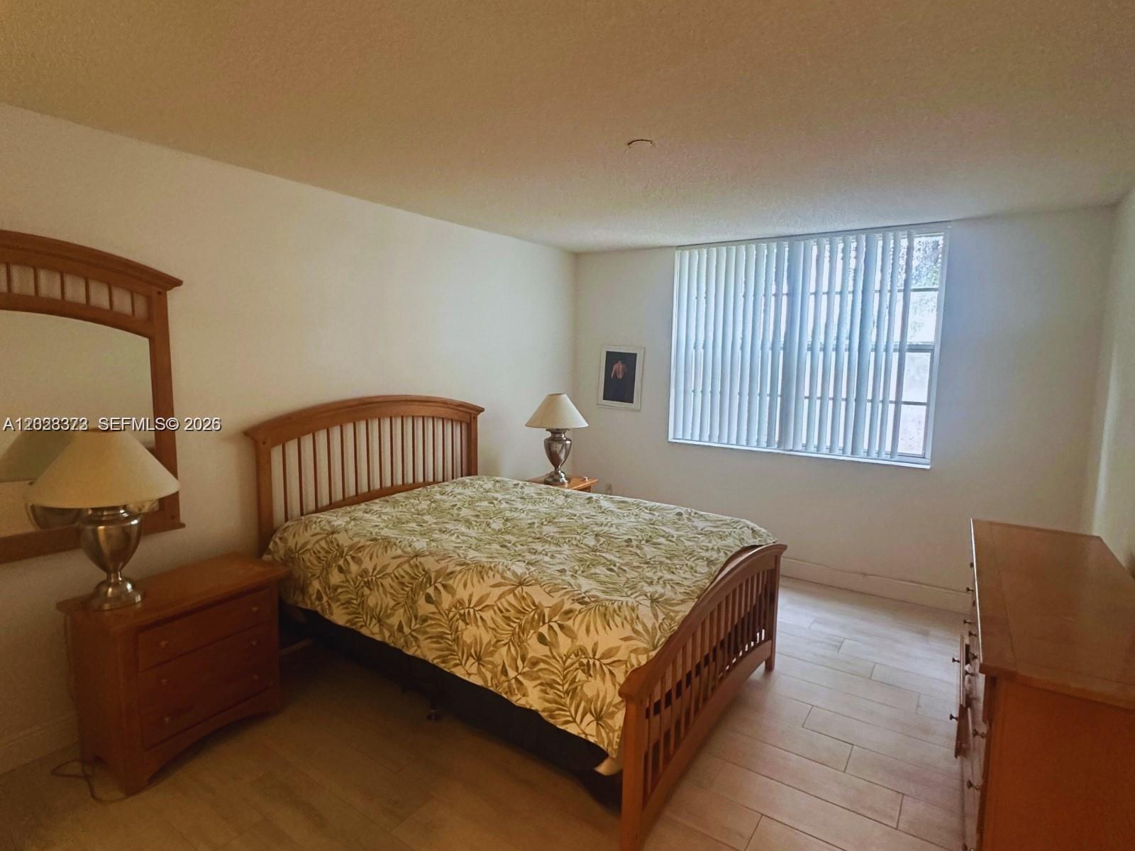 19555 E Country Club Dr #8206, Aventura FL 33180
