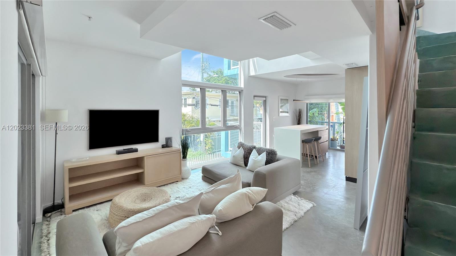 734 Michigan Ave #7, Miami Beach FL 33139