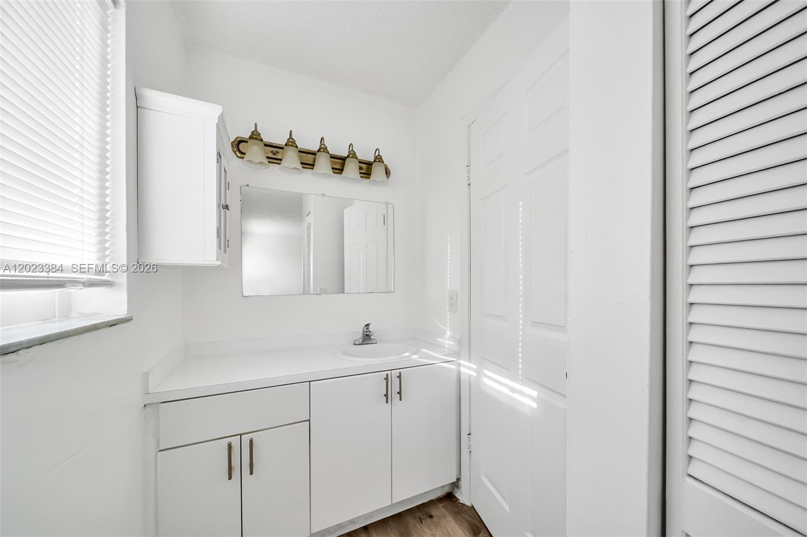 2011 Bay Dr #8, Miami Beach FL 33141