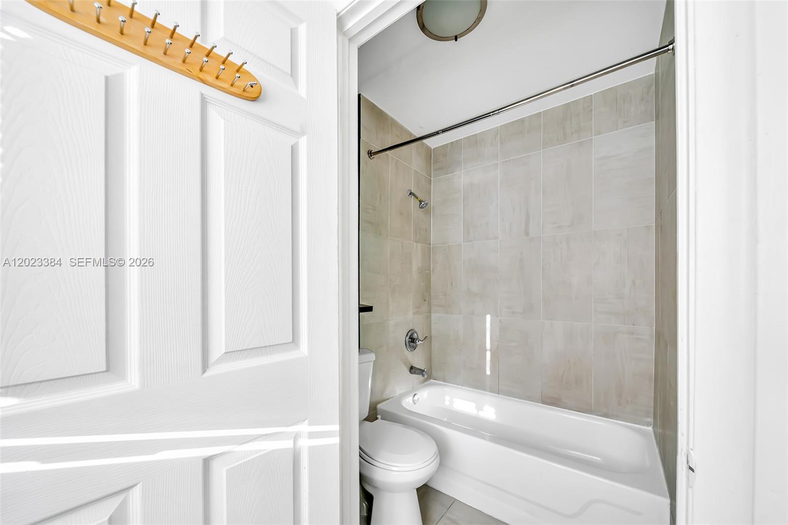 2011 Bay Dr #8, Miami Beach FL 33141