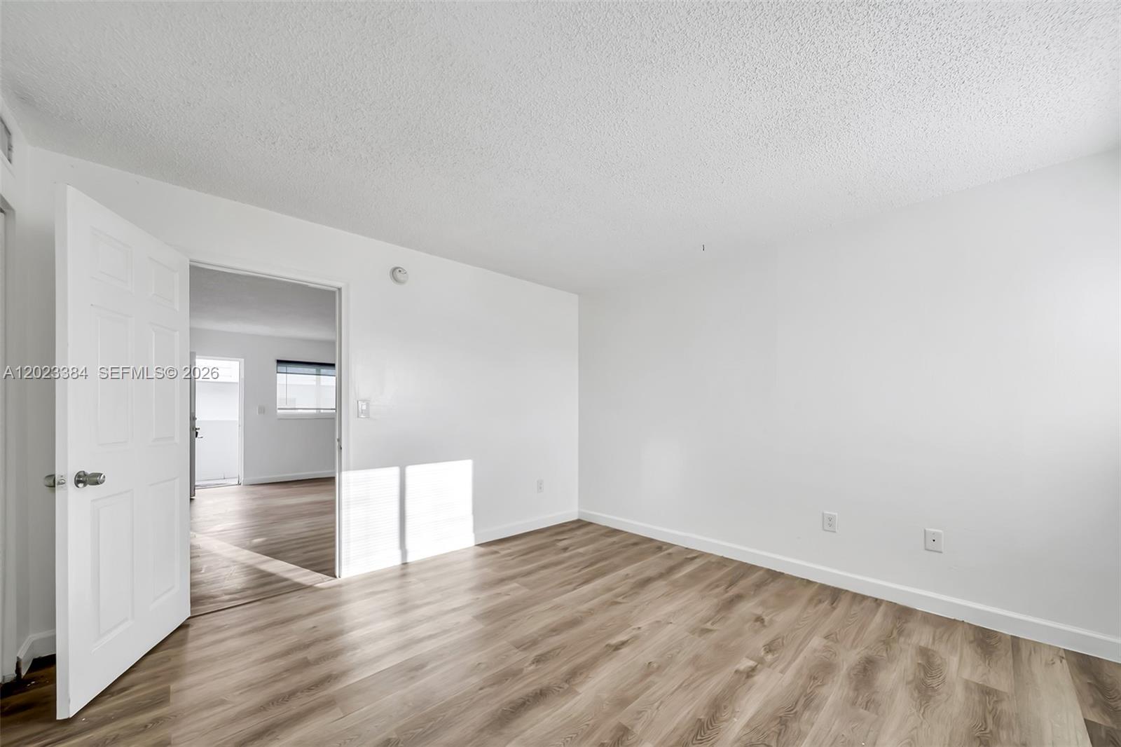2011 Bay Dr #8, Miami Beach FL 33141