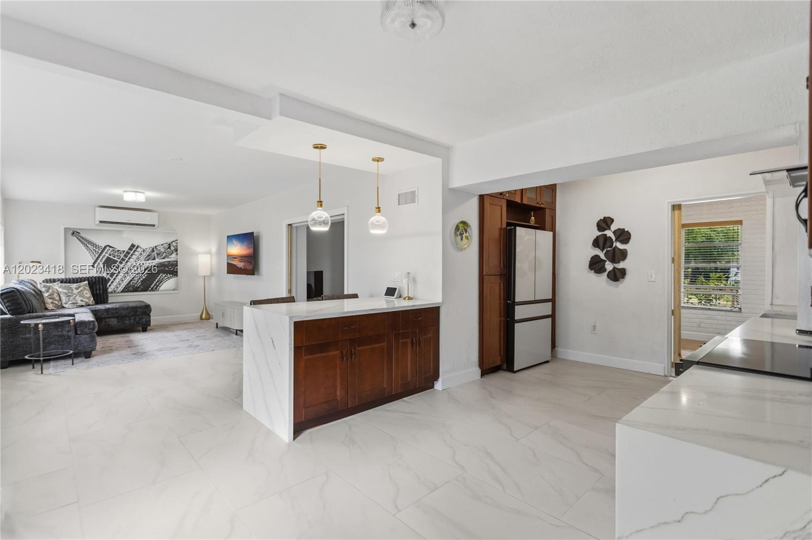 72 Palmetto Dr, Miami Springs FL 33166