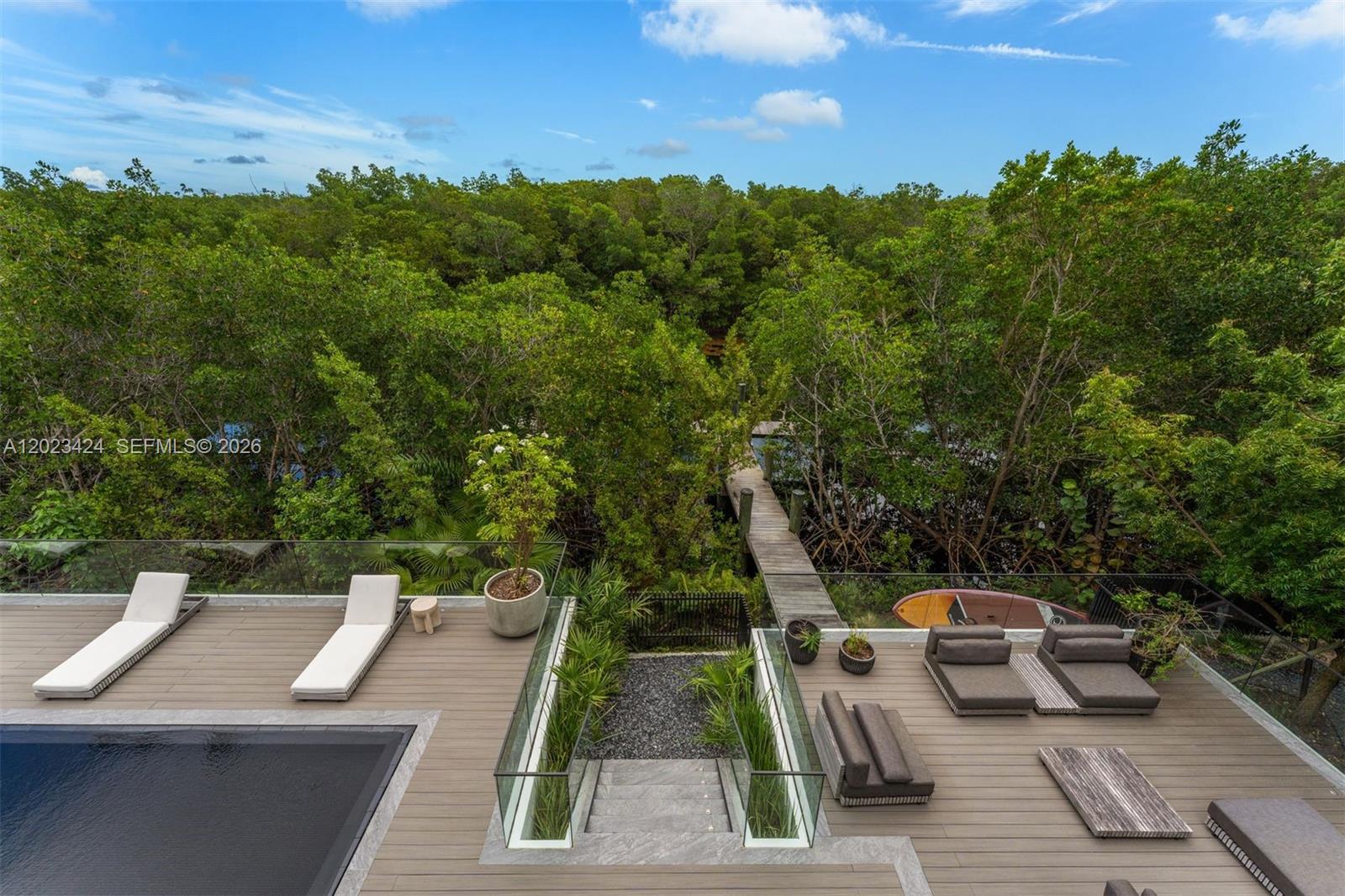 132 Paloma Dr, Coral Gables FL 33143