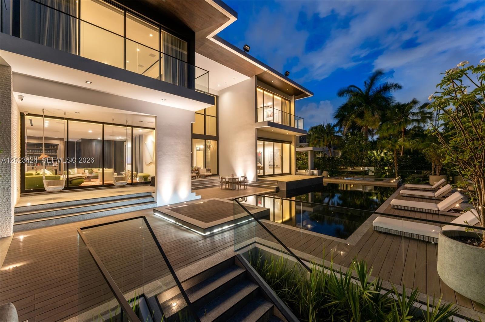 132 Paloma Dr, Coral Gables FL 33143
