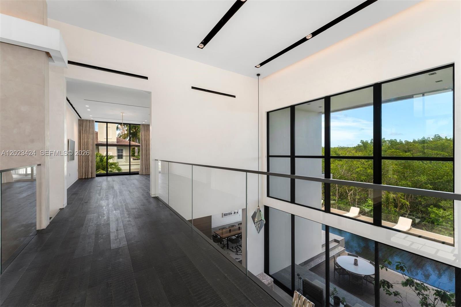 132 Paloma Dr, Coral Gables FL 33143
