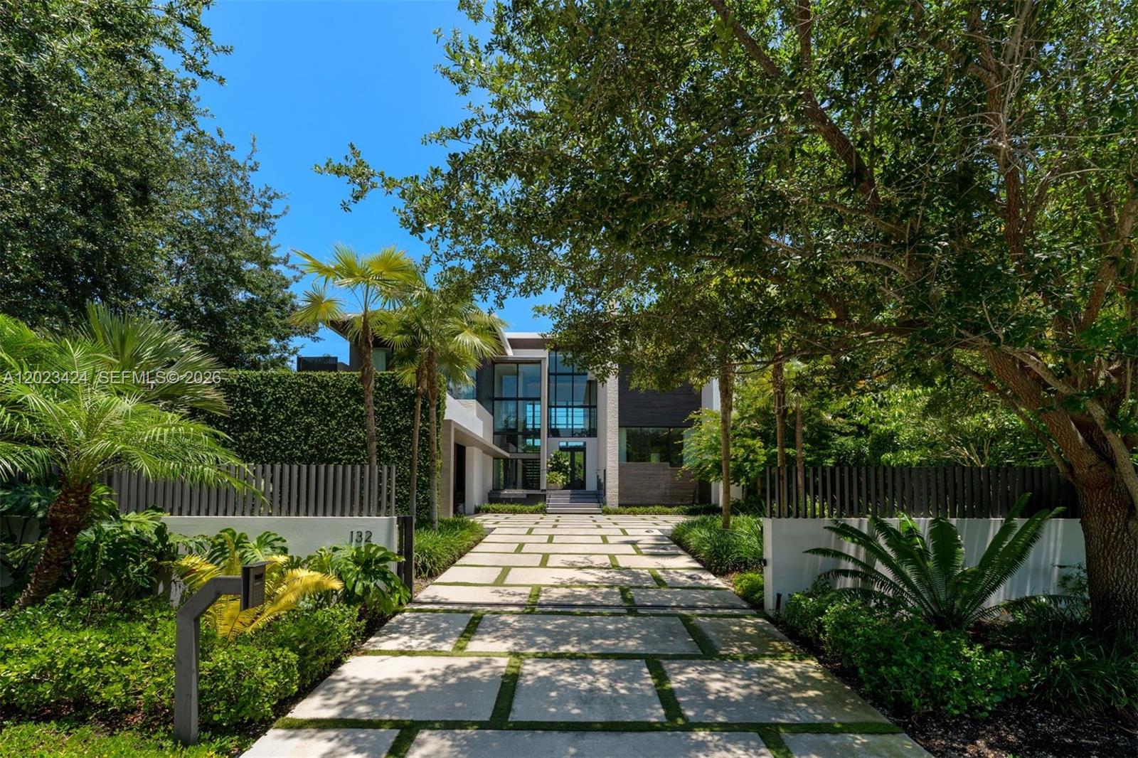 132 Paloma Dr, Coral Gables FL 33143