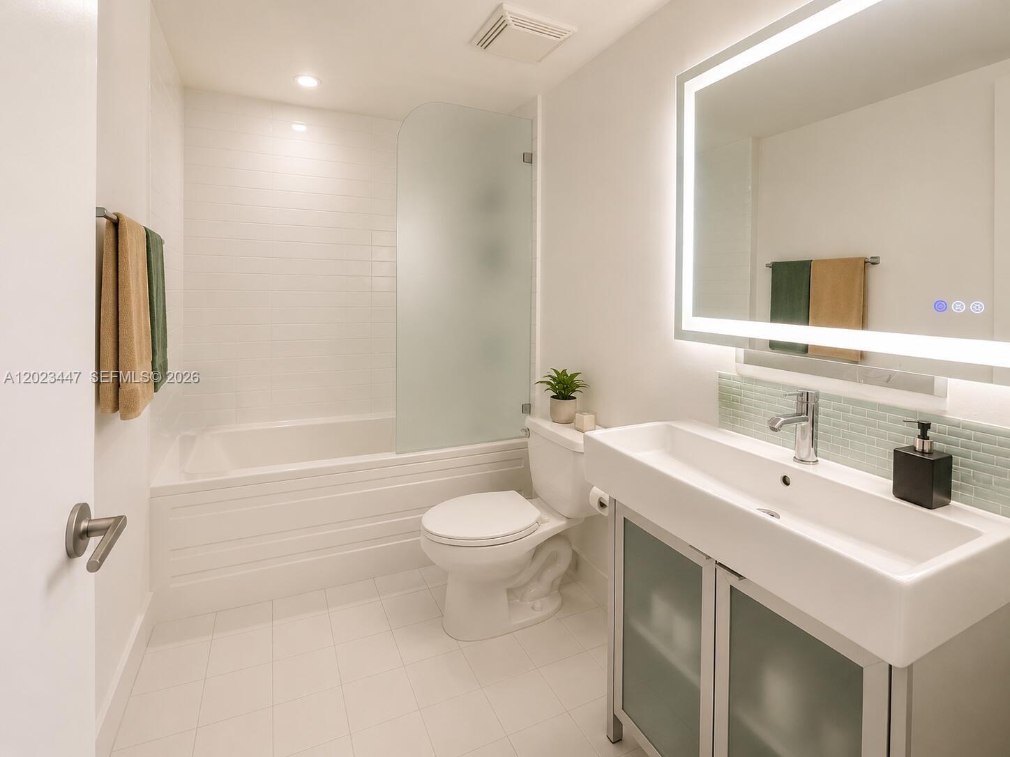 690 SW 1st Ct #2314, Miami FL 33130