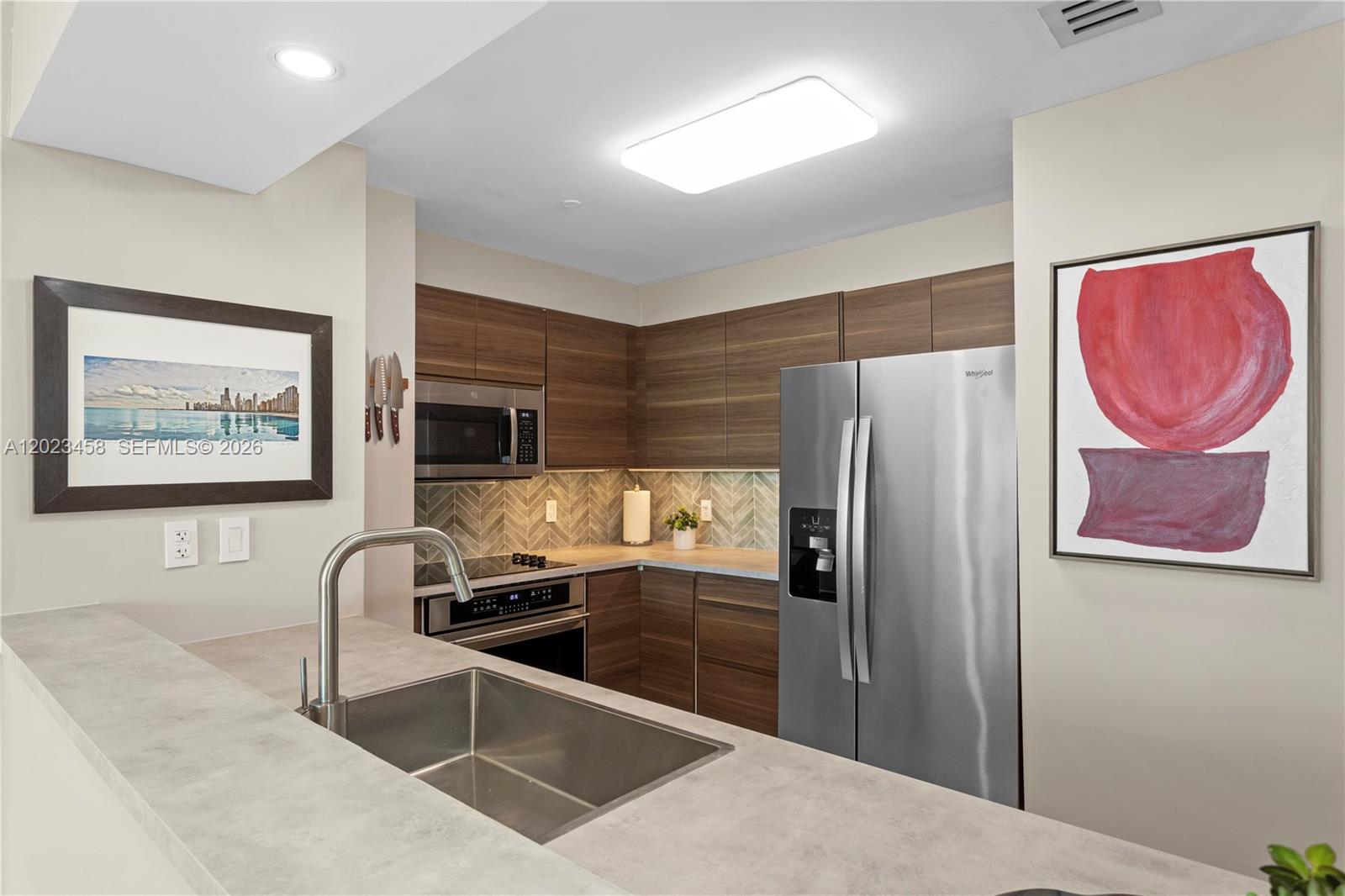 2475 Brickell Ave #708, Miami FL 33129