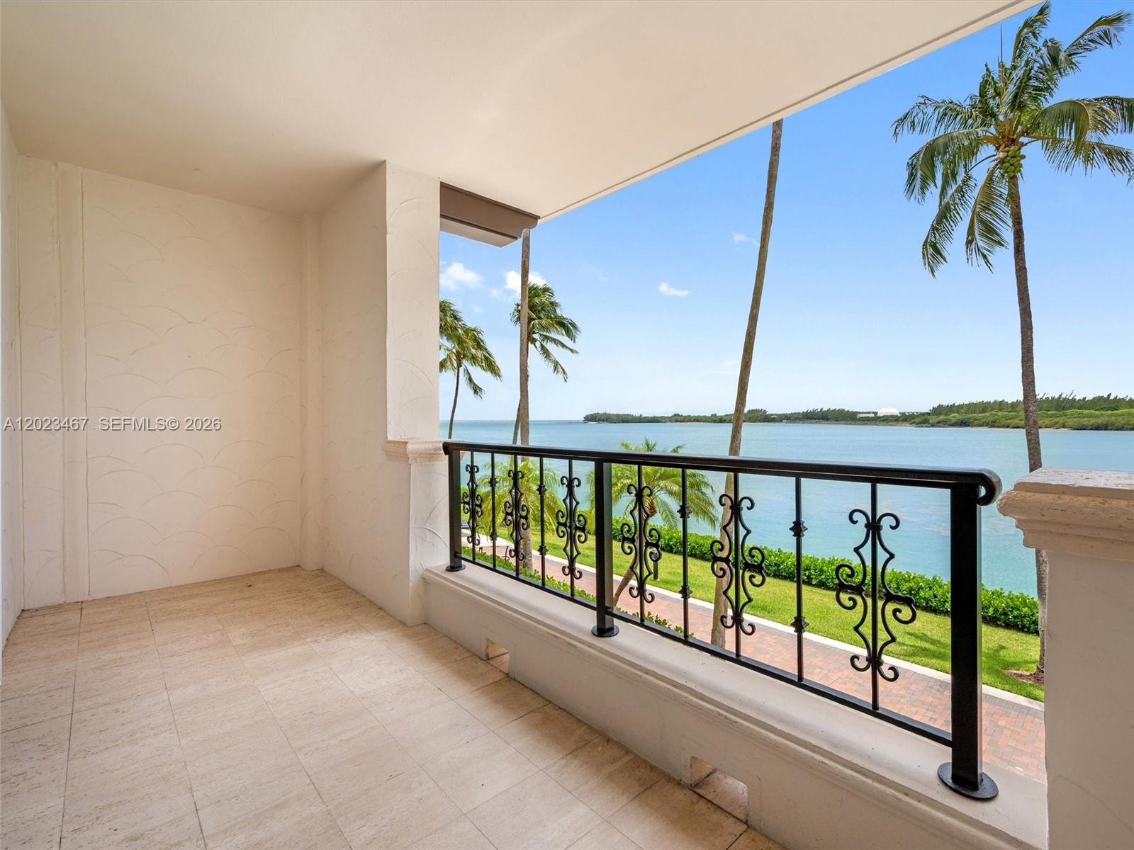 2425 Fisher Island Dr #5205, Miami Beach FL 33109