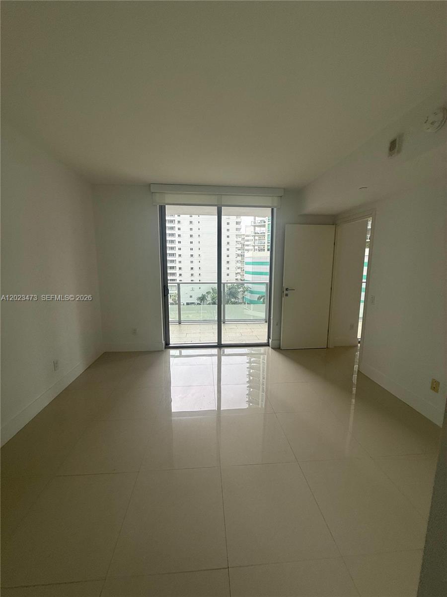 1300 Brickell Bay Dr #707, Miami FL 33131