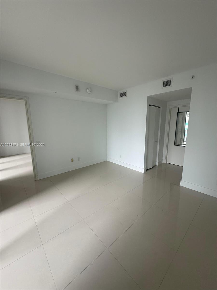 1300 Brickell Bay Dr #707, Miami FL 33131