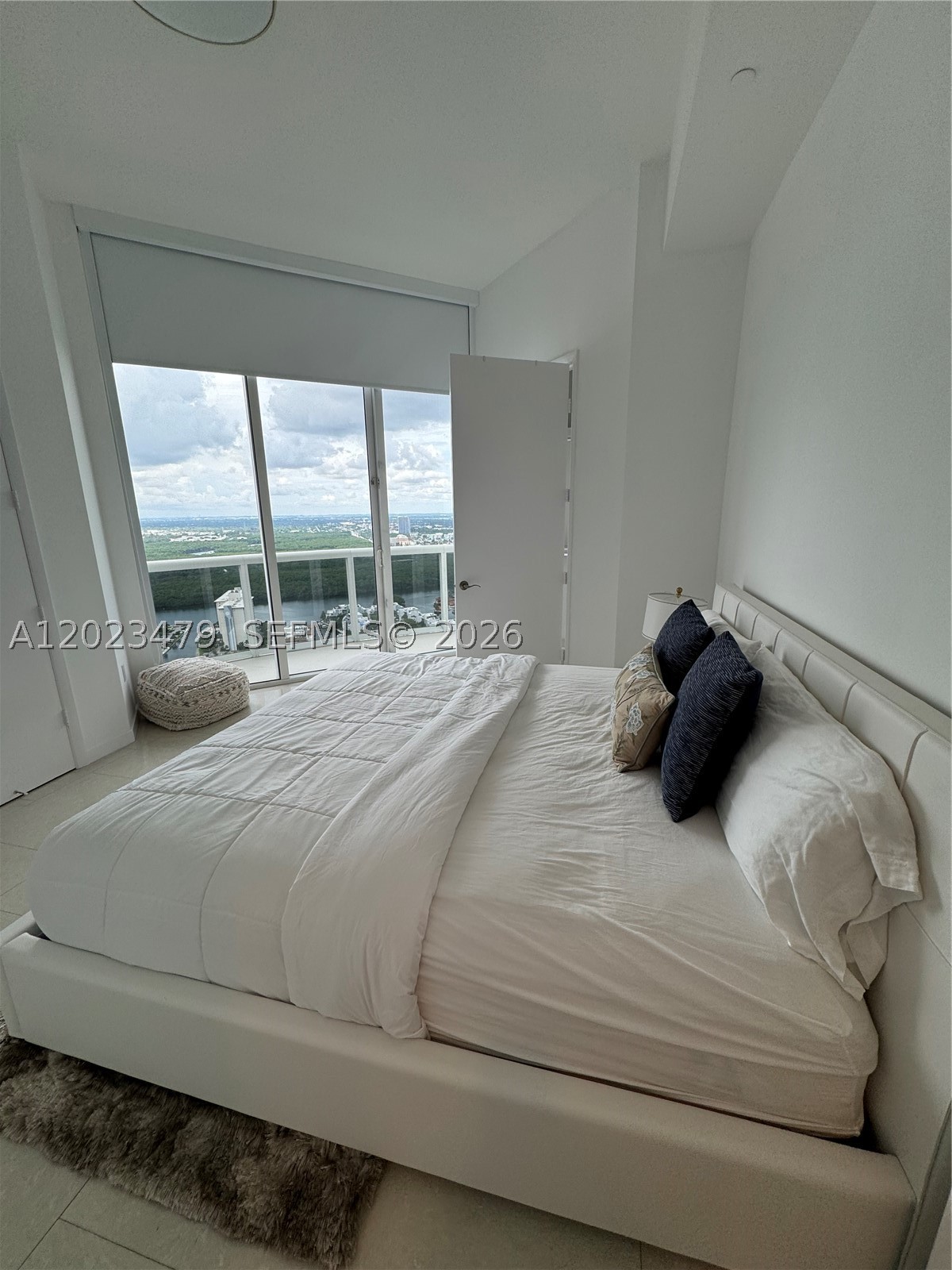 16001 Collins Ave #4006, Sunny Isles Beach FL 33160