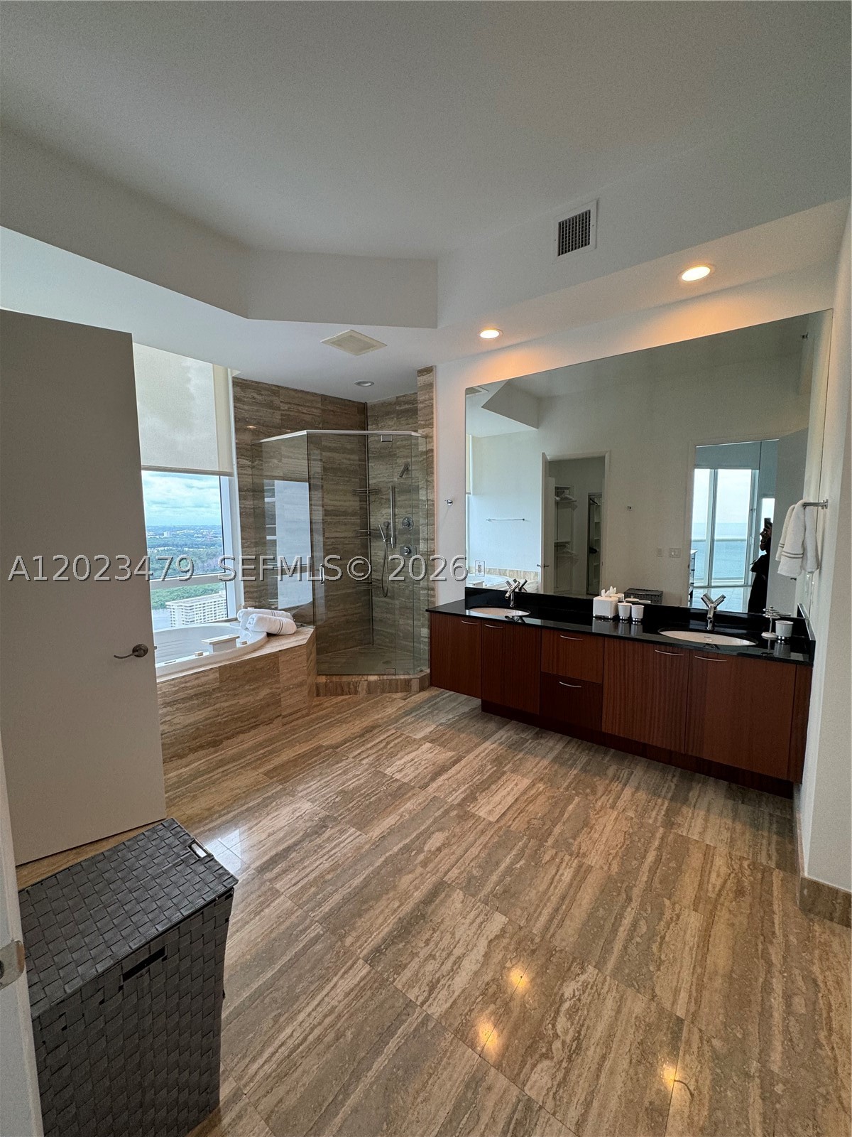 16001 Collins Ave #4006, Sunny Isles Beach FL 33160