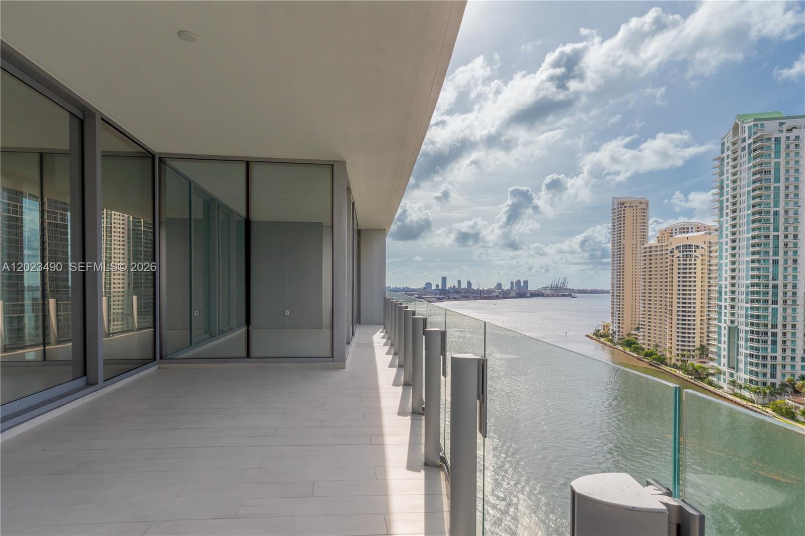 300 Biscayne Blvd Way #1704, Miami FL 33131