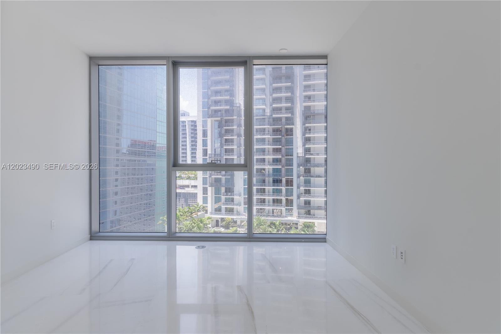 300 Biscayne Blvd Way #1704, Miami FL 33131