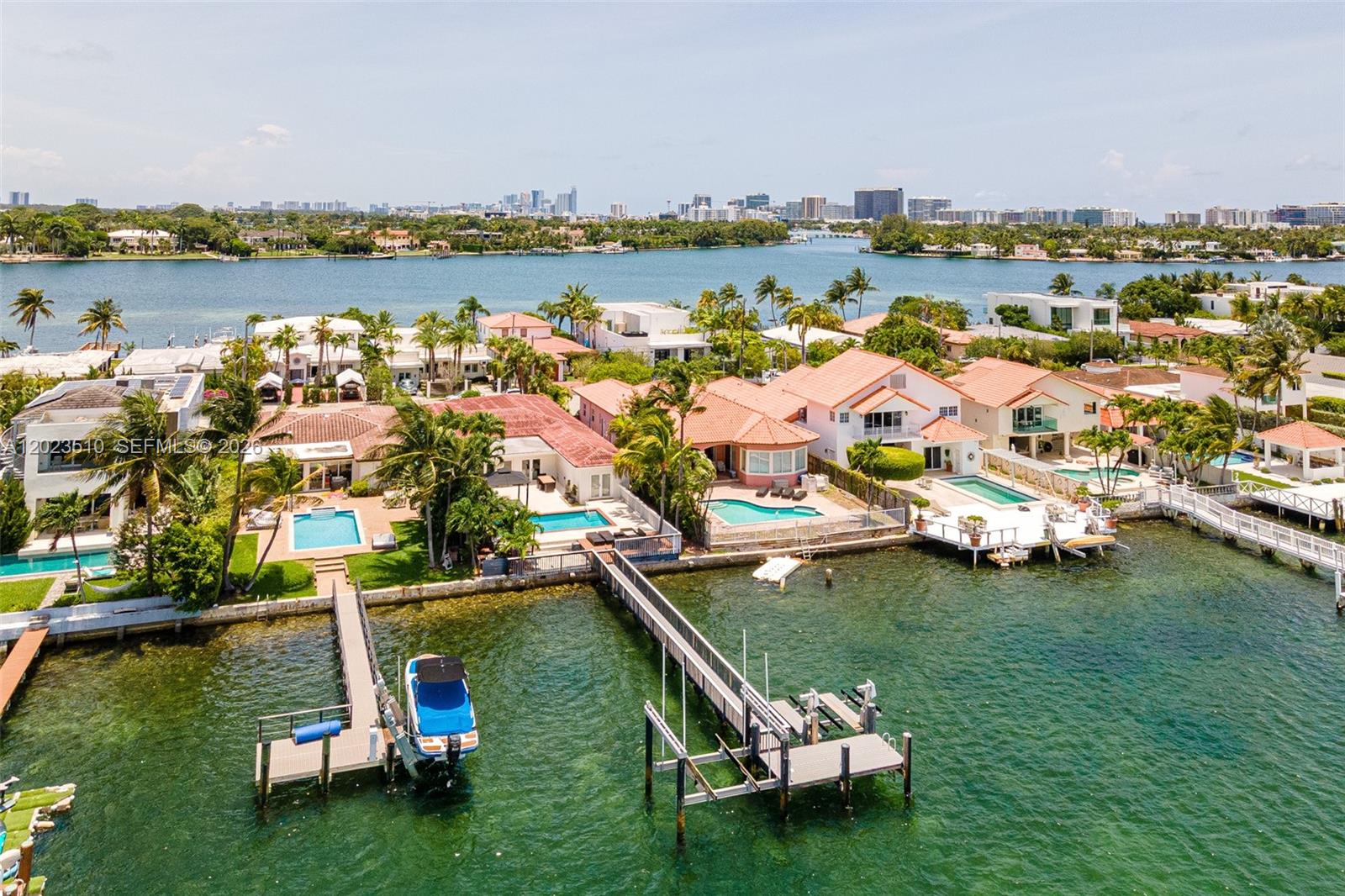 1430 Stillwater Dr #1430, Miami Beach FL 33141