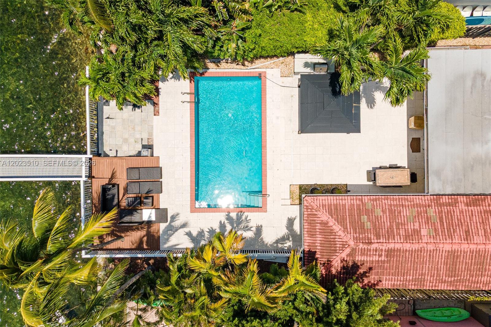 1430 Stillwater Dr #1430, Miami Beach FL 33141