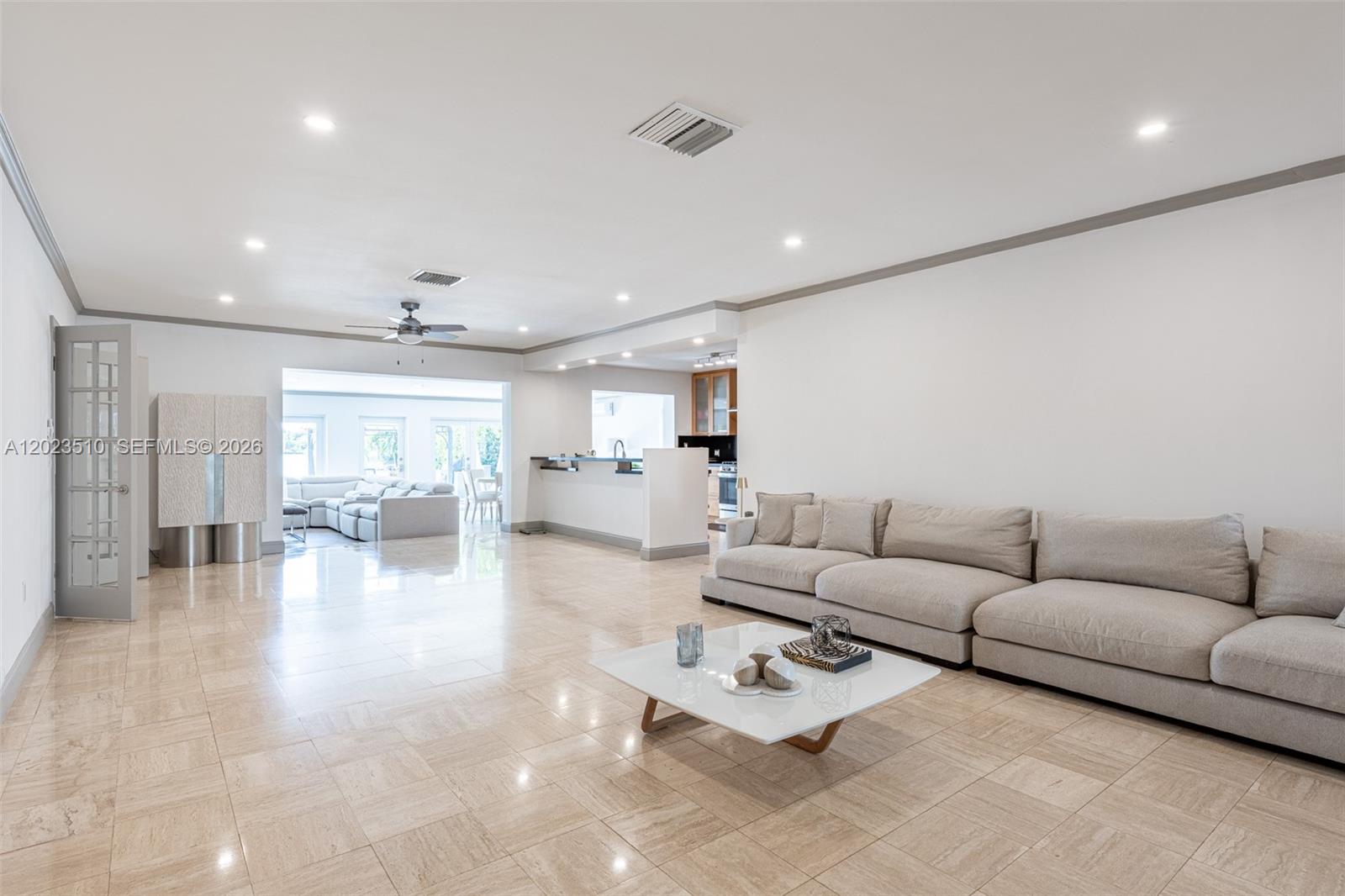 1430 Stillwater Dr #1430, Miami Beach FL 33141
