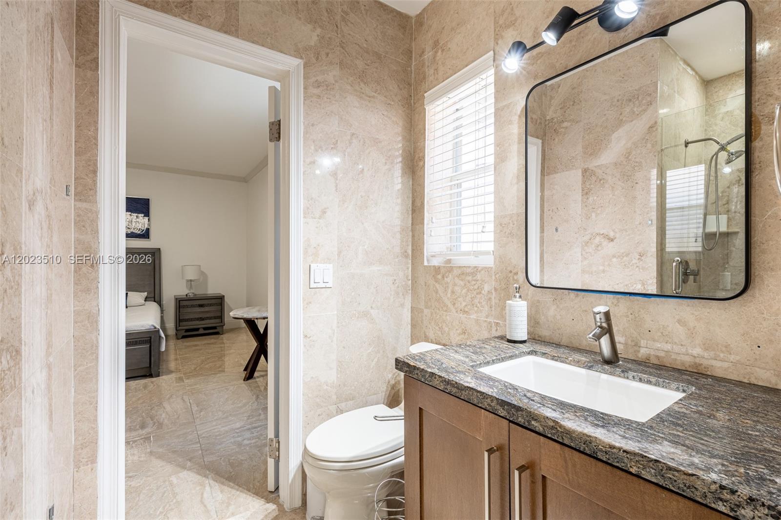1430 Stillwater Dr #1430, Miami Beach FL 33141