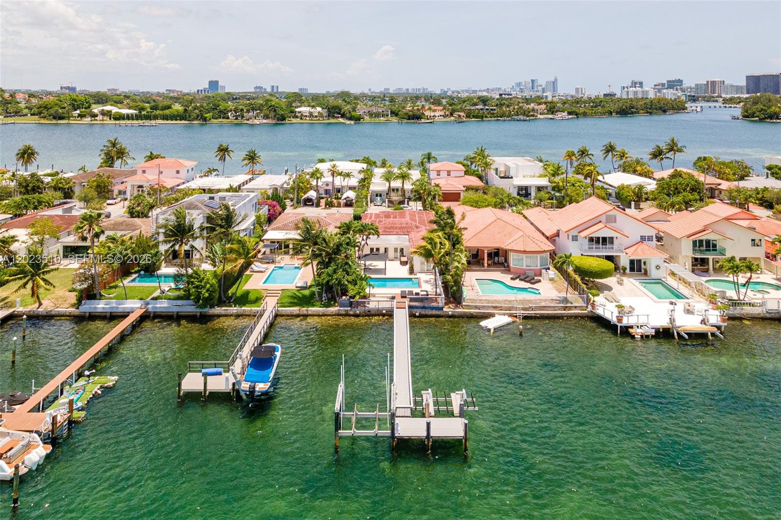 1430 Stillwater Dr #1430, Miami Beach FL 33141