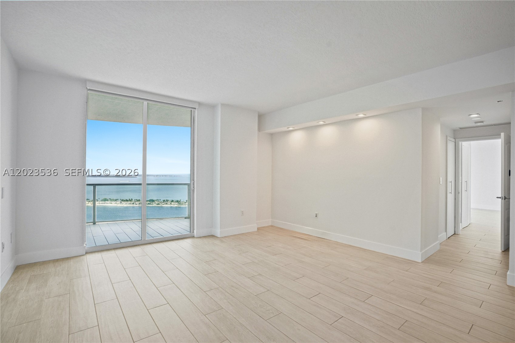 2101 Brickell Ave #3105, Miami FL 33129