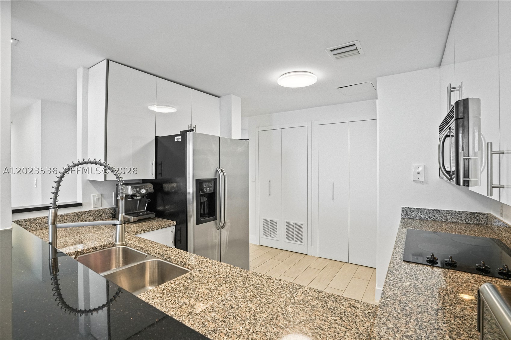 2101 Brickell Ave #3105, Miami FL 33129