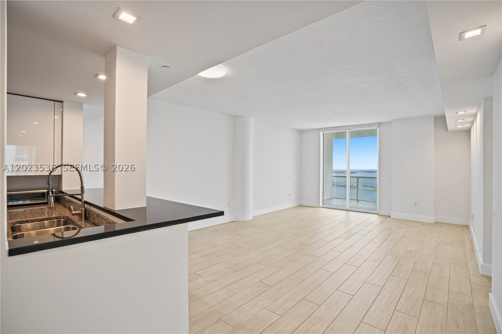 2101 Brickell Ave #3105, Miami FL 33129