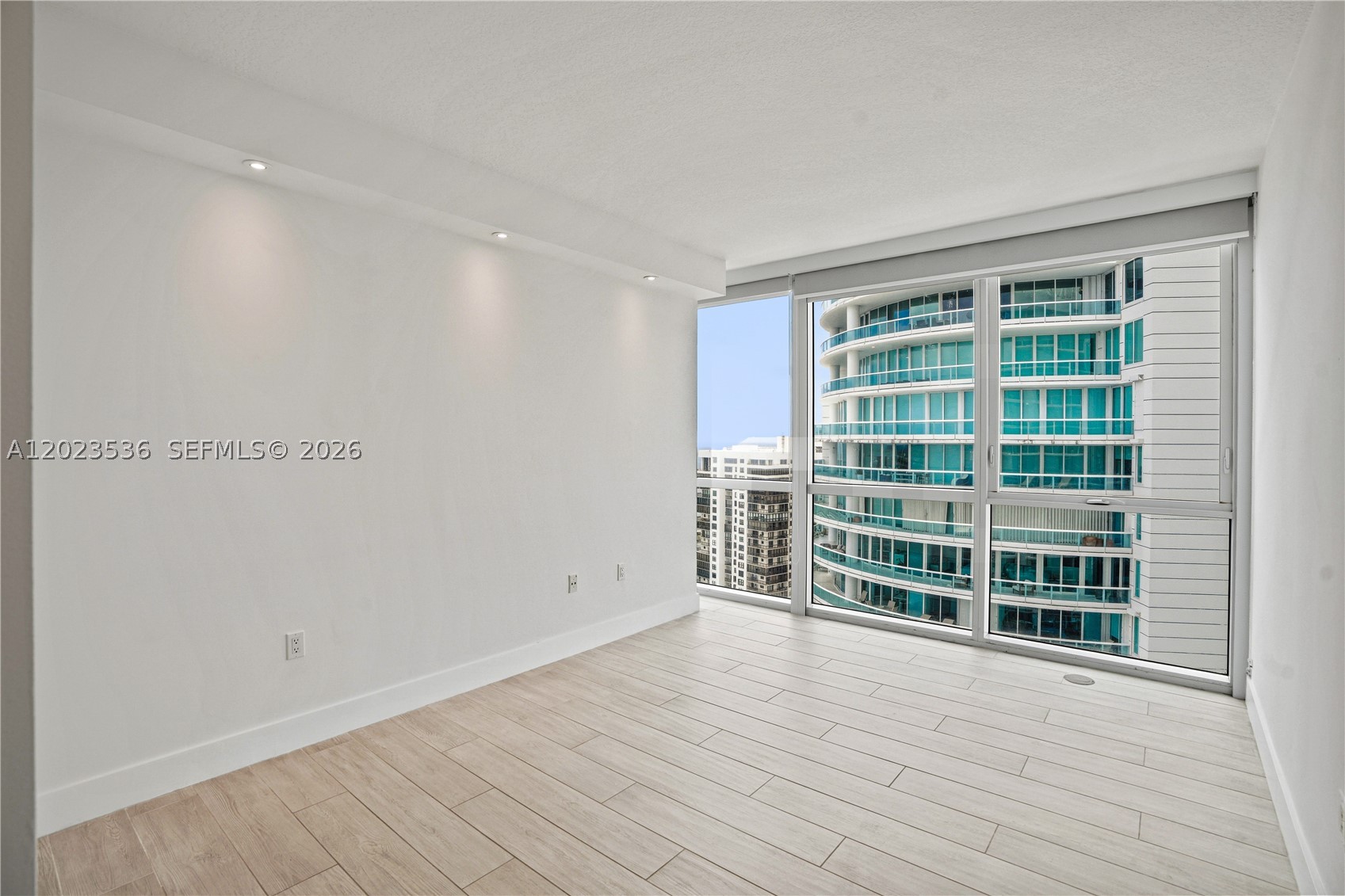 2101 Brickell Ave #3105, Miami FL 33129