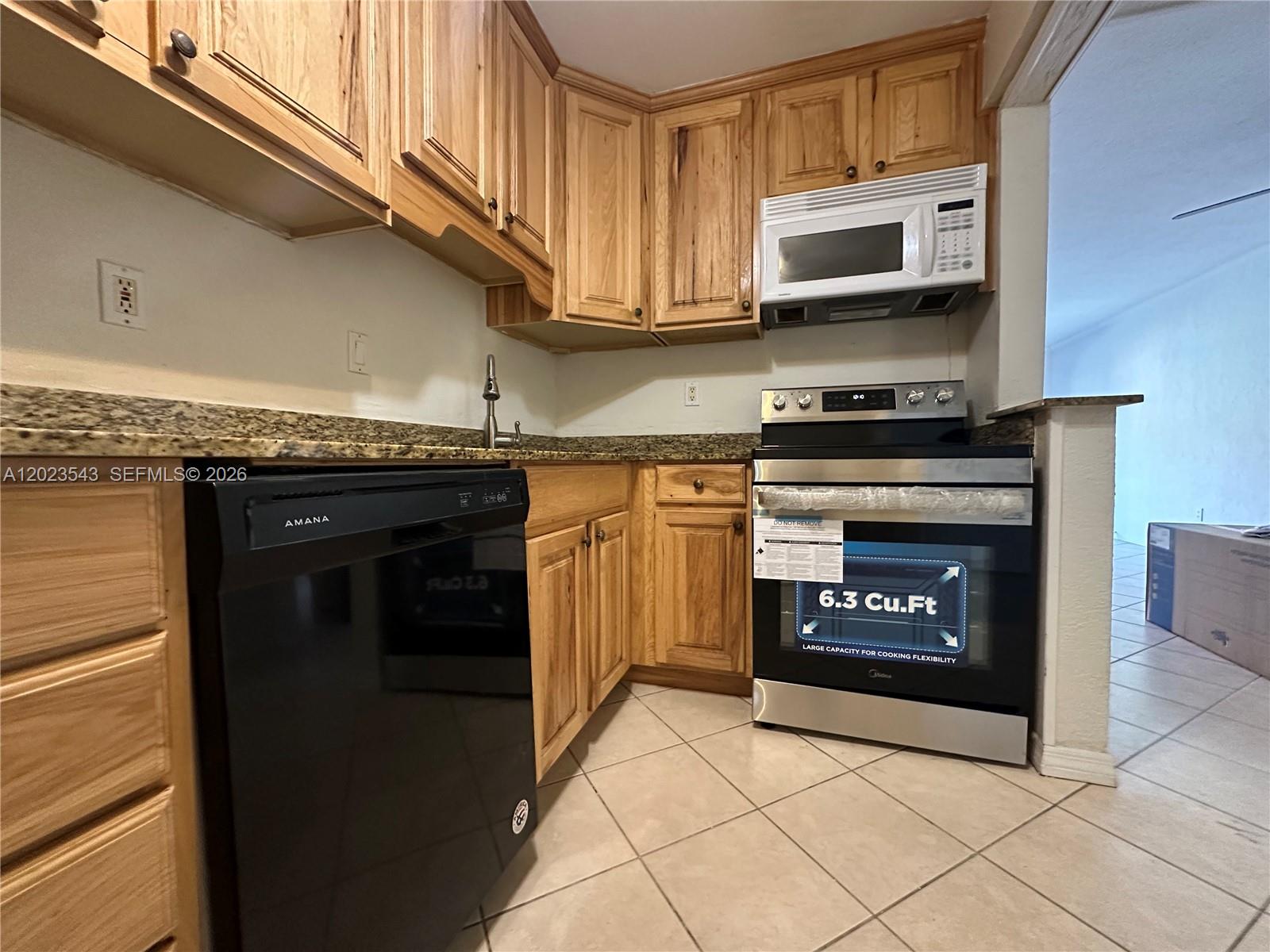 8650 SW 67th Ave #1032, Pinecrest FL 33143