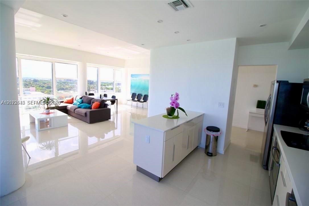 900 Bay Dr #1027, Miami Beach FL 33141