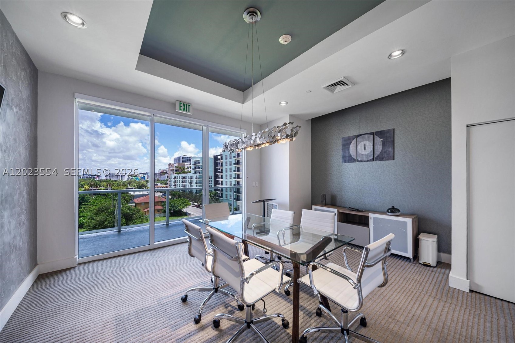 600 NE 27th St #1104, Miami FL 33137