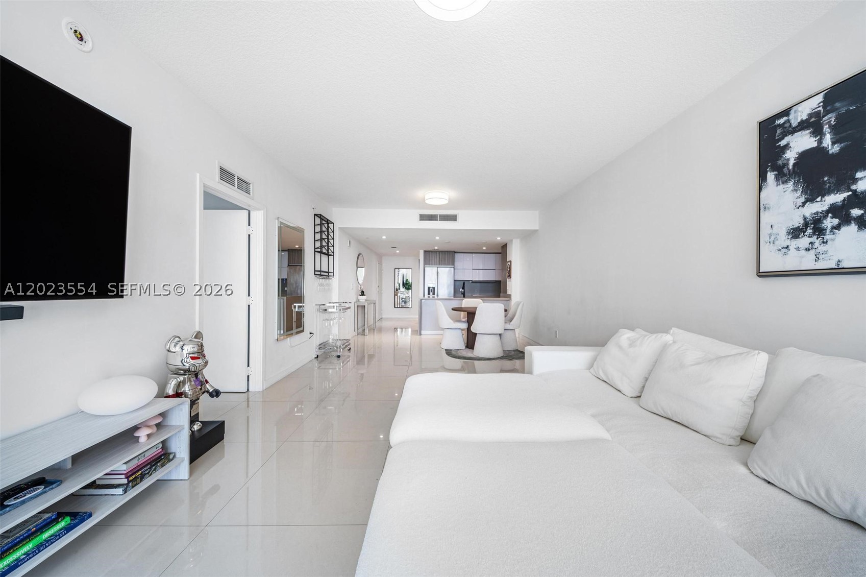 600 NE 27th St #1104, Miami FL 33137