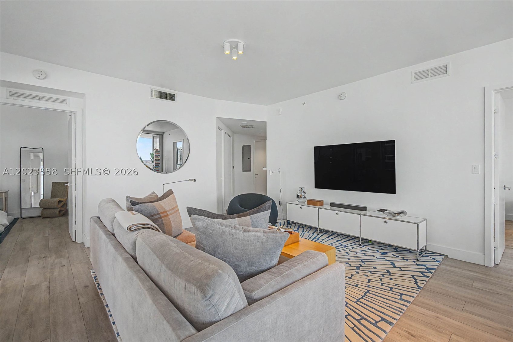 488 NE 18th St #3101, Miami FL 33132