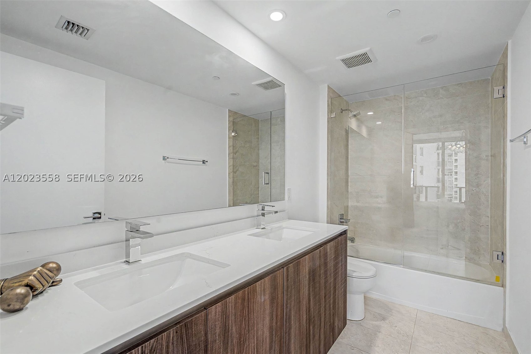 488 NE 18th St #3101, Miami FL 33132