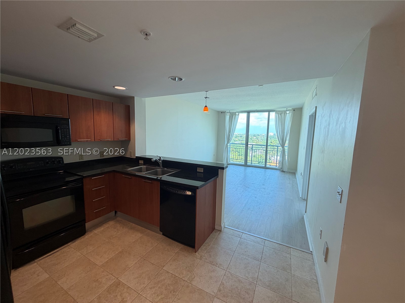 2021 SW 3rd Ave #902, Miami FL 33129