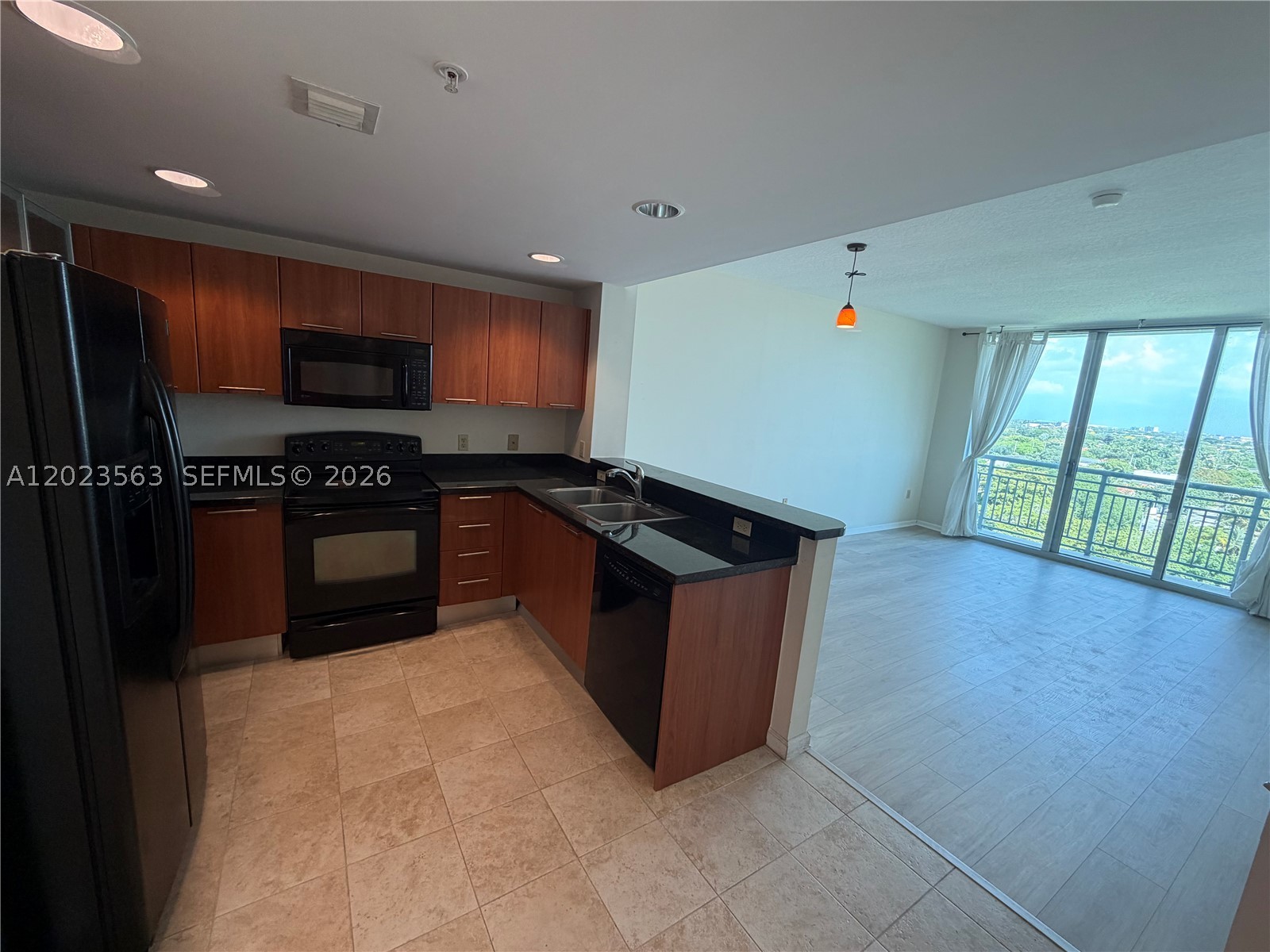 2021 SW 3rd Ave #902, Miami FL 33129