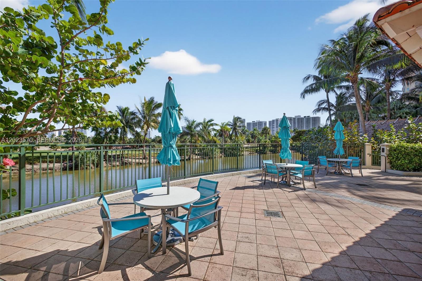 19501 W Country Club Dr #313, Aventura FL 33180