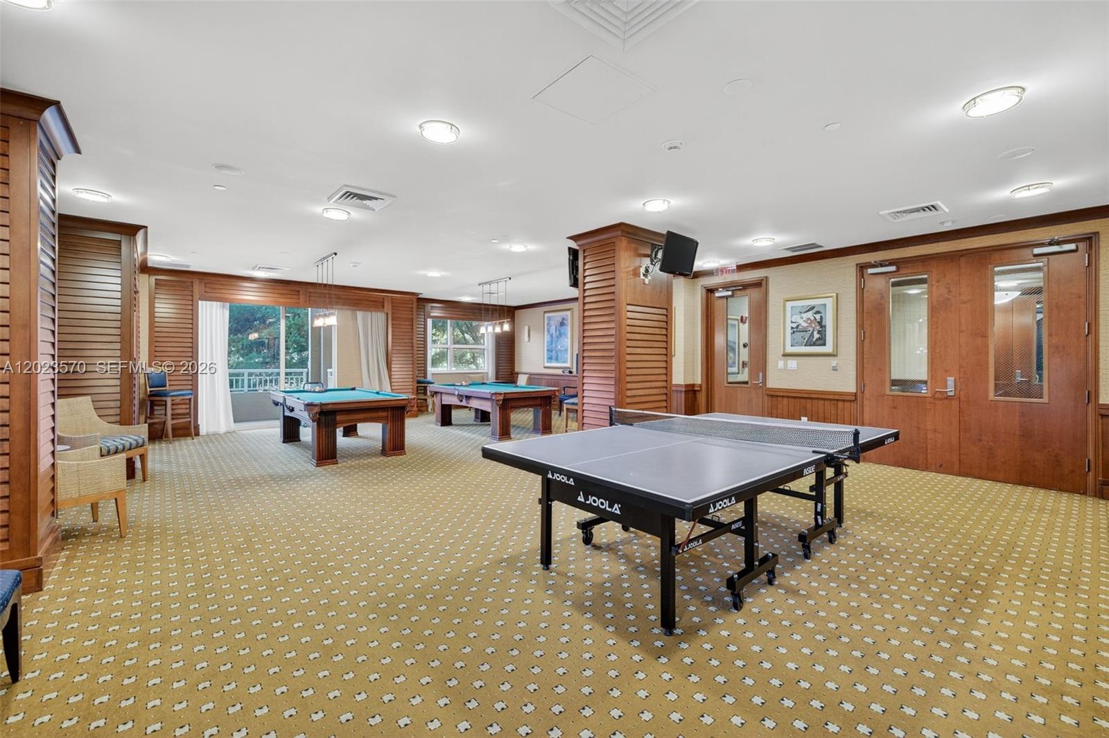 19501 W Country Club Dr #313, Aventura FL 33180