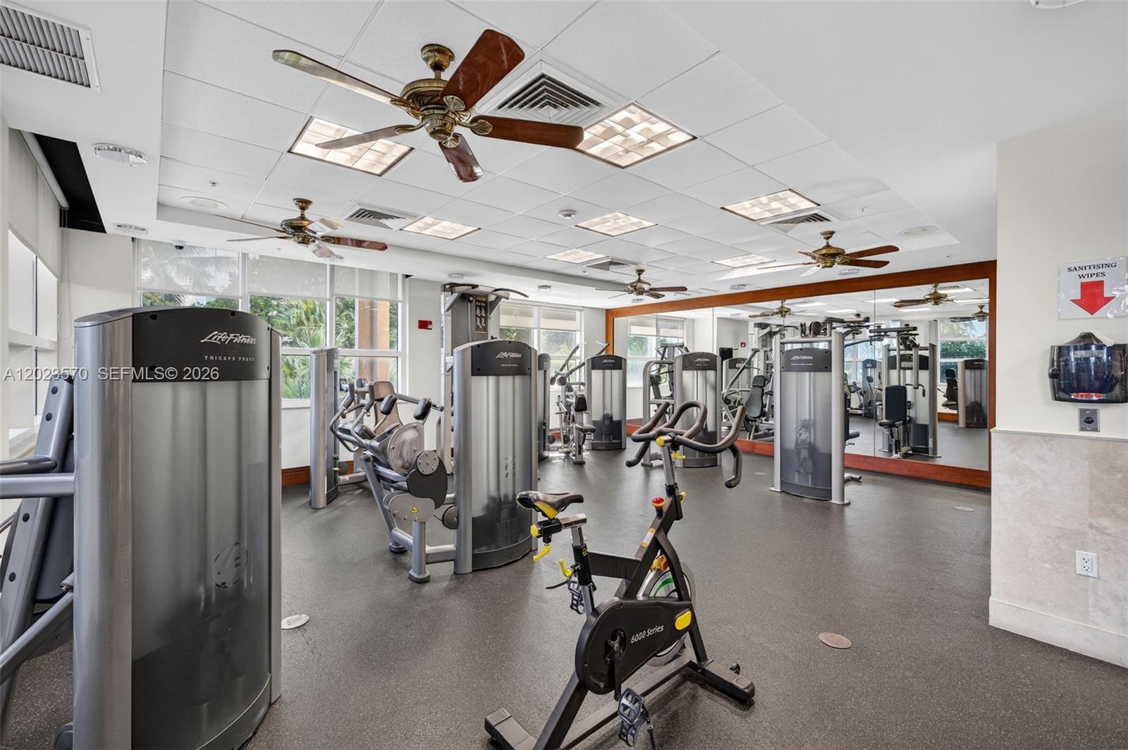 19501 W Country Club Dr #313, Aventura FL 33180