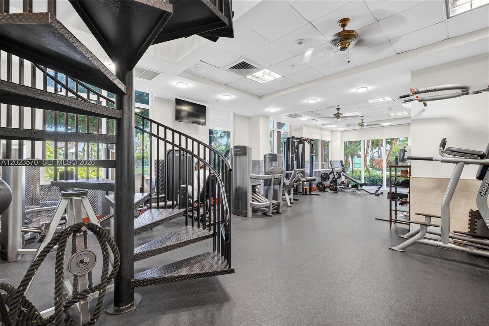 19501 W Country Club Dr #313, Aventura FL 33180