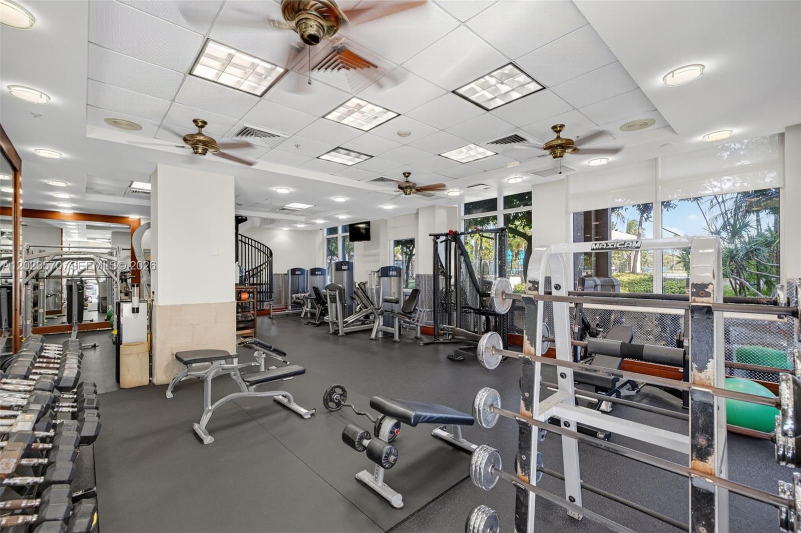 19501 W Country Club Dr #313, Aventura FL 33180